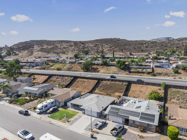 13132 Pam Lane, Lakeside CA: https://media.crmls.org/mediaz/496669f7-e790-4997-8188-f708fed00339.jpg
