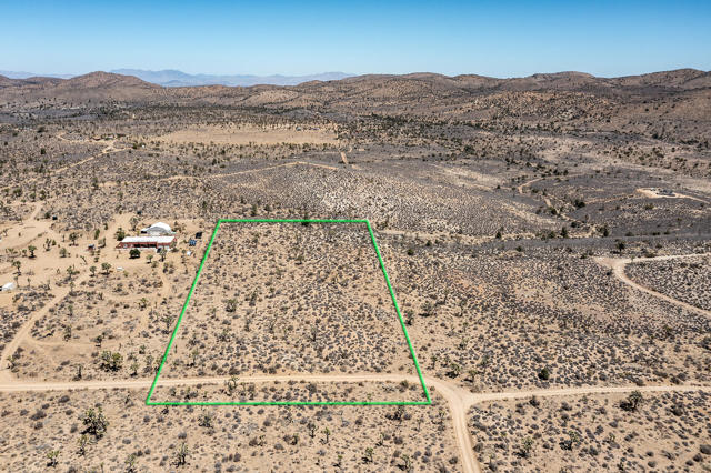 112 Angel View Road, Pioneertown CA: https://media.crmls.org/mediaz/49669052-a514-442b-9059-cfcaf5c3691a.jpg
