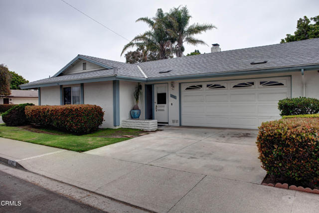 240 E Bay Boulevard, Port Hueneme CA: https://media.crmls.org/mediaz/496784bd-4eec-431b-a63d-0791d48b6419.jpg