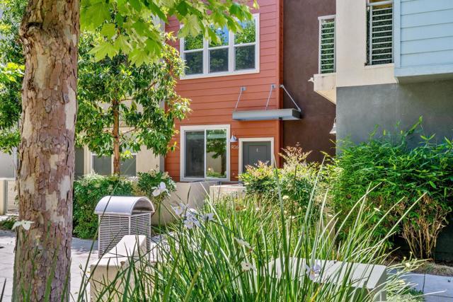 316 Antoni Glen, Escondido CA: https://media.crmls.org/mediaz/4967b9bf-972d-4dd1-90d3-2511afa2a086.jpg