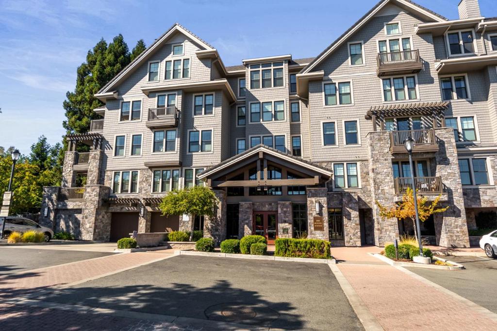 1000 Dewing Avenue #204