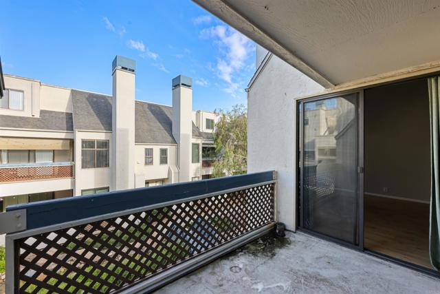 Detail Gallery Image 22 of 31 For 2232 River Run Dr #206,  San Diego,  CA 92108 - 2 Beds | 2 Baths