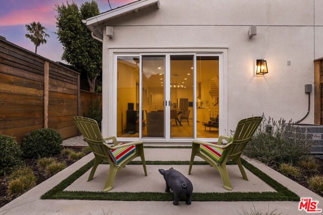 1741 S S Marvin Ave, Los Angeles CA: https://media.crmls.org/mediaz/49684a92-bb61-4065-bf0e-a2d7e2fe7286.jpg