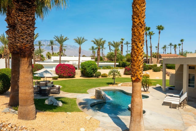 16 Judd Terrace, Rancho Mirage CA: https://media.crmls.org/mediaz/49684c48-6215-4617-a90d-82a43fc9f088.jpg