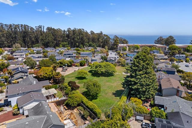 200 Cortez Street, Capitola CA: https://media.crmls.org/mediaz/4968a907-a5fe-4209-9a6e-393da8e1c764.jpg