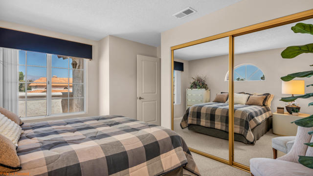 292 Desert Falls E Drive, Palm Desert CA: https://media.crmls.org/mediaz/4968f92a-5b40-4e87-84cf-3954cc64b255.jpg
