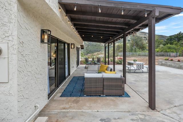 Detail Gallery Image 18 of 61 For 15088 Lyons Valley Rd, Jamul,  CA 91935 - 3 Beds | 2/1 Baths