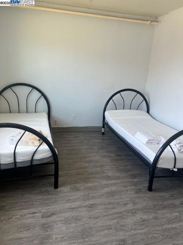 4201 West St, Oakland CA: https://media.crmls.org/mediaz/4969a6c0-2d12-4a97-ad38-71422e05c2de.jpg