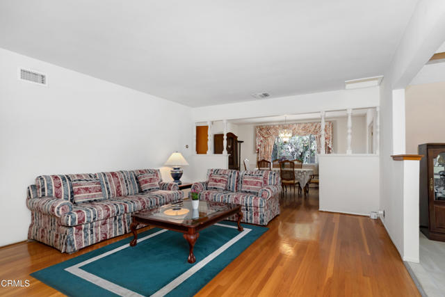 1509 S 3rd Avenue, Arcadia CA: https://media.crmls.org/mediaz/4969bfdc-c2e5-42d4-bc83-621b95e90ad5.jpg