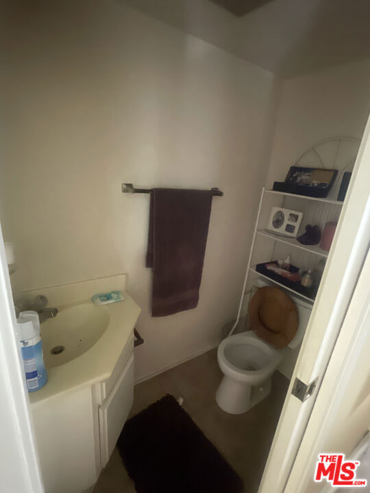 850 W 157TH Street, Gardena CA: https://media.crmls.org/mediaz/496a0151-7d04-414b-890e-40a1c59ad395.jpg