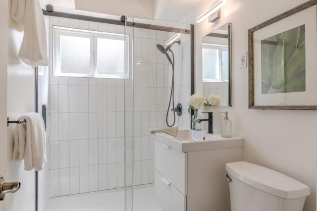 647 Canyon Drive, Pacifica CA: https://media.crmls.org/mediaz/496a212d-213a-4b44-9af0-0cca55f8d732.jpg