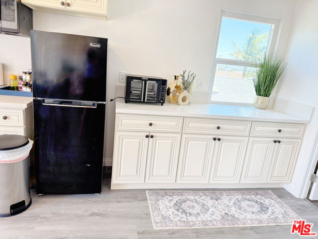 Image 32 of 45 For 15213 Daphne Avenue