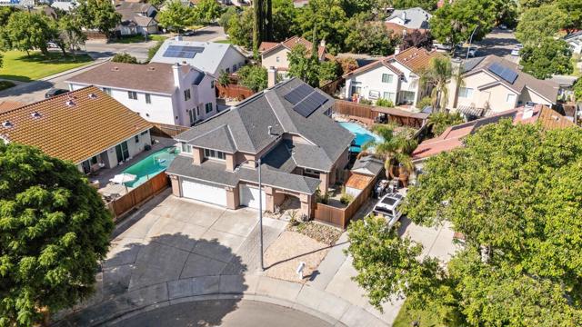 1005 Wood Thrush Ln, Tracy CA: https://media.crmls.org/mediaz/496b3357-069f-4999-9734-2be7ad165fd0.jpg