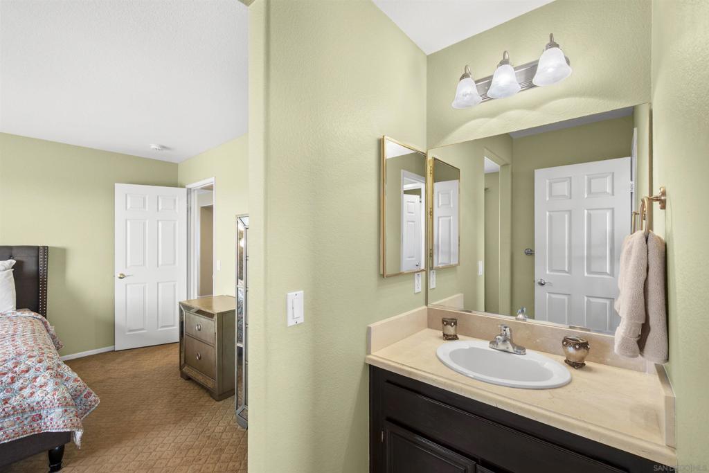 MLS #250041471SD image #34