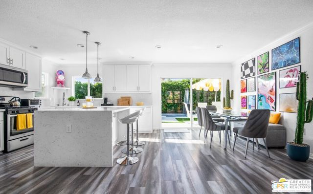 3784 E Calle San Raphael, Palm Springs CA: https://media.crmls.org/mediaz/496c332c-9790-4fe7-b9de-f3385a566b08.jpg