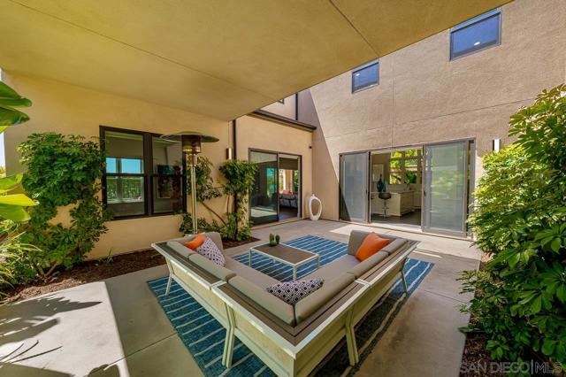 13722 Canyon Loop Trl, San Diego CA: https://media.crmls.org/mediaz/496c7f30-feae-4088-8fe1-dcc8080f0af0.jpg