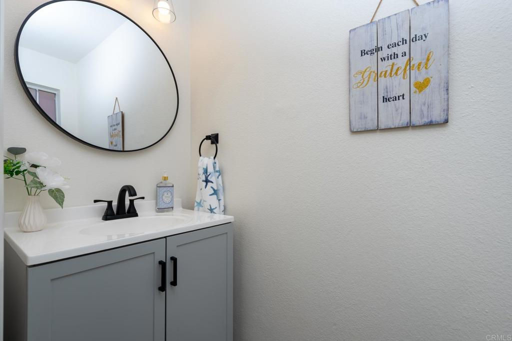 587 Beverly Pl - photo 18