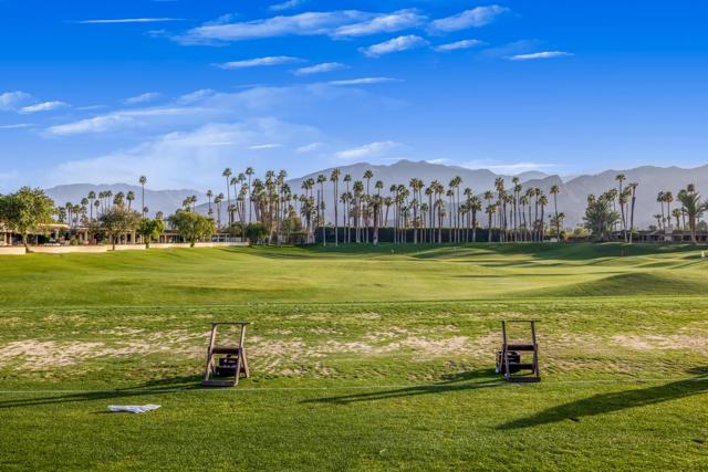 19 Colgate Drive, Rancho Mirage CA: https://media.crmls.org/mediaz/496d30cb-5bcd-40f5-87e2-2f9b7a00d5e2.jpg