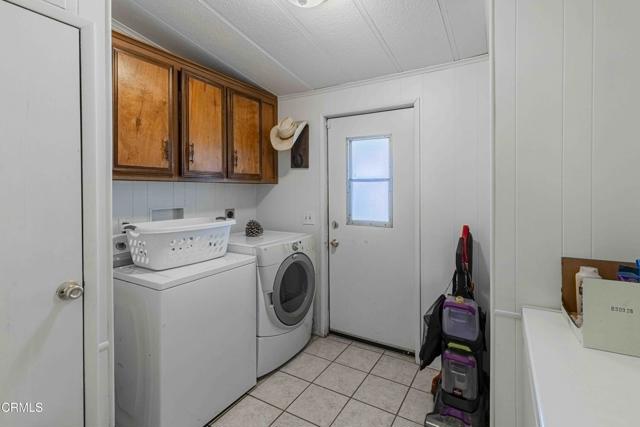 8600 Kattie Avenue, Bakersfield CA: https://media.crmls.org/mediaz/496d6f55-25bc-46e3-a1ee-e0c2a8b8815e.jpg