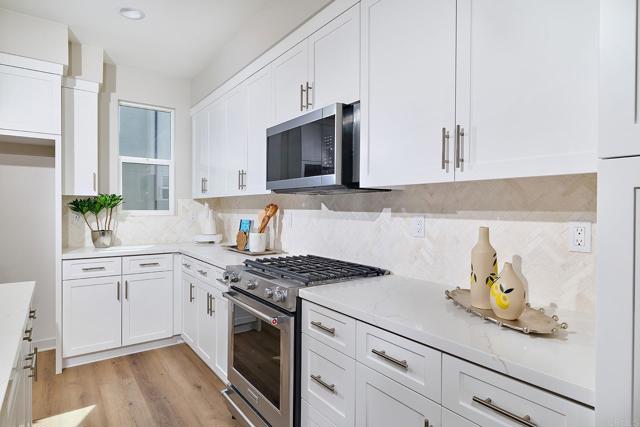 13928 Boyden Way, Mira Mesa CA: https://media.crmls.org/mediaz/496d70e1-6a7e-41ee-8857-4ee1267cee95.jpg