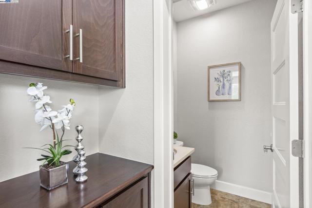 Image 16 of 42 For 6672 Adare Ln