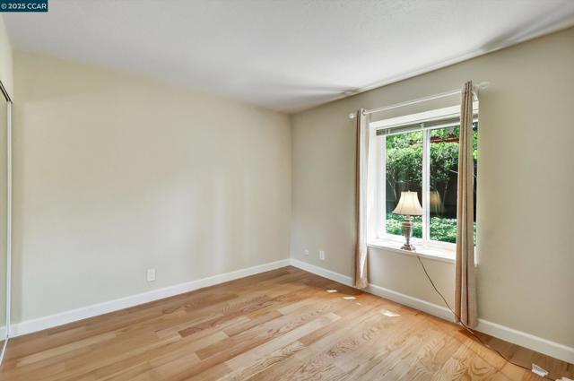 1598 Schenone Ct, Concord CA: https://media.crmls.org/mediaz/496e3b54-2de1-418b-9799-fffd8ebdc414.jpg