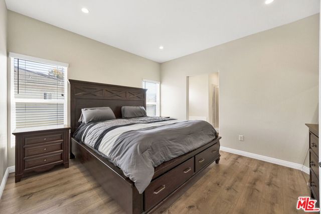 28955 Oak Spring Canyon Road, Canyon Country CA: https://media.crmls.org/mediaz/496ec4e8-1b22-49aa-bb90-5124929fa3d4.jpg