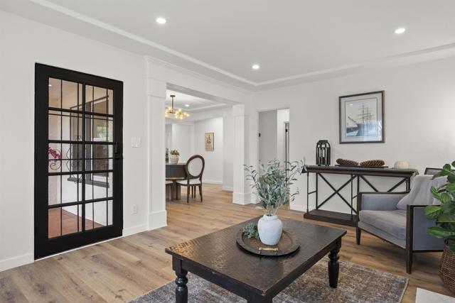3710 Milan Street, Point Loma CA: https://media.crmls.org/mediaz/4970a484-f298-46c2-bd0d-0680abf0702b.jpg
