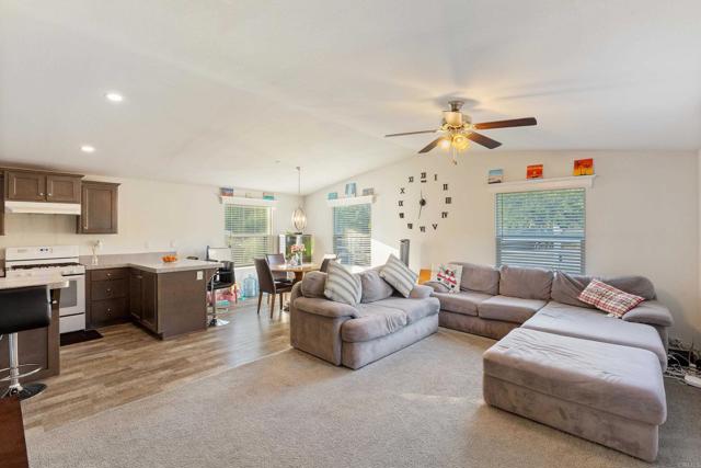 33615 Orange Street, Wildomar CA: https://media.crmls.org/mediaz/49712575-7ad9-4859-925f-68b9022504b8.jpg