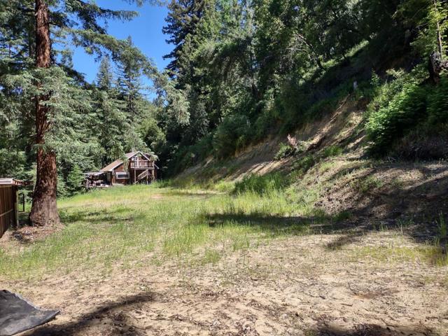 2950 Bear Canyon Road, Los Gatos CA: https://media.crmls.org/mediaz/4971e413-c830-4d67-94c8-c87fc408d967.jpg