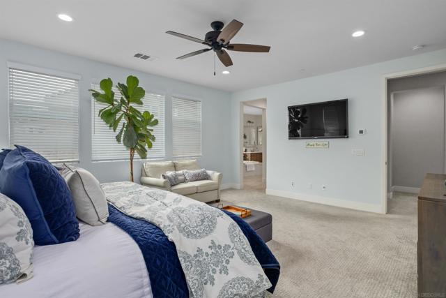 303 Ventasso Way, Fallbrook CA: https://media.crmls.org/mediaz/49723469-db7f-4966-950b-9cf8fad3d97b.jpg
