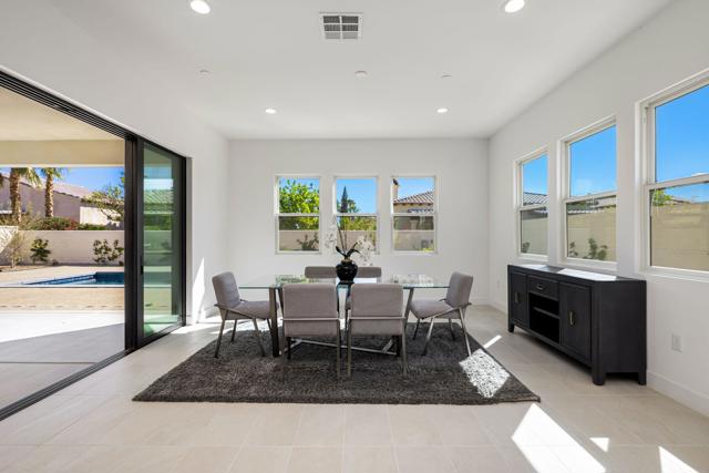 57540 Cherrywood Place, La Quinta CA: https://media.crmls.org/mediaz/49731e2c-be6f-48ff-be04-40a8c122e0a1.jpg