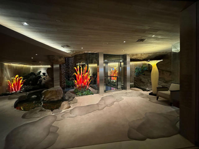 Image 6 of 45 For 706 Summit Cove