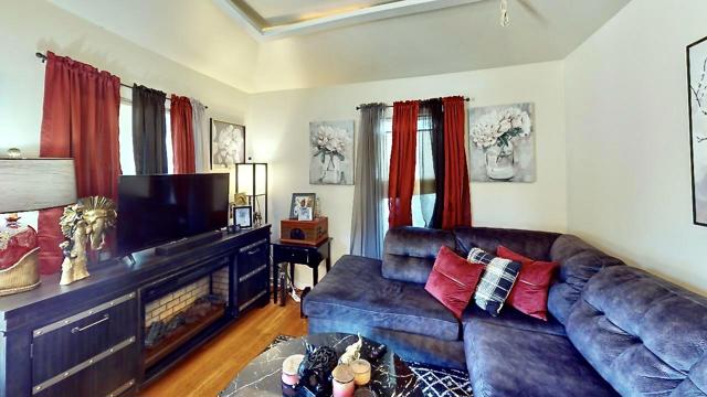 715 Tupper Street, Santa Rosa CA: https://media.crmls.org/mediaz/4975123c-f46c-41fc-90dc-ffd2736833eb.jpg