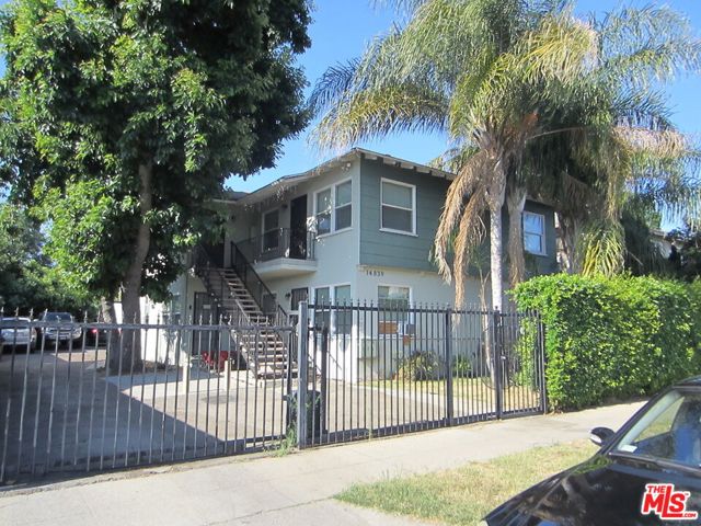 14839 Blythe Street, Panorama City CA: https://media.crmls.org/mediaz/4975771c-05d3-46e7-ba78-ad39233dee40.jpg