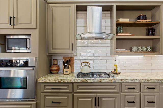 60377 Pueblo Trail, Joshua Tree CA: https://media.crmls.org/mediaz/49766e68-39f3-4d59-8cab-7c3a89e87128.jpg