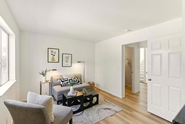 830 Portwalk Place, Redwood City CA: https://media.crmls.org/mediaz/4977f6eb-92c3-461c-815c-ded50719edab.jpg
