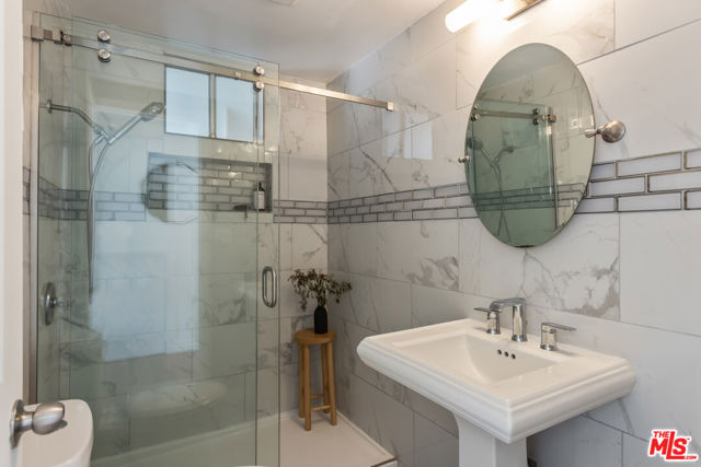 1945 Yosemite Drive, Los Angeles CA: https://media.crmls.org/mediaz/49783b10-fdac-499e-8ba1-e2e026c072e6.jpg