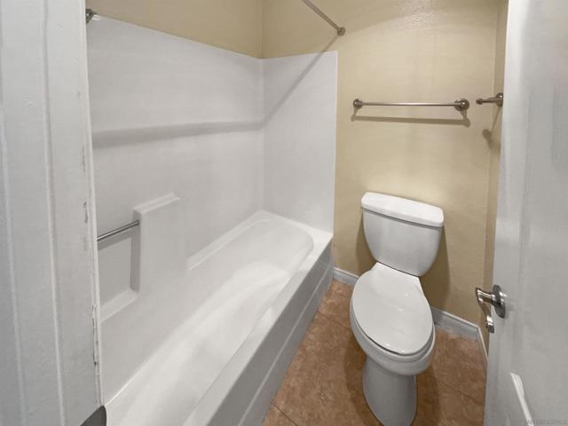 7365 Calle Cristobal, San Diego CA: https://media.crmls.org/mediaz/497851b7-4283-45b0-bdde-58fd55e8fdfb.jpg