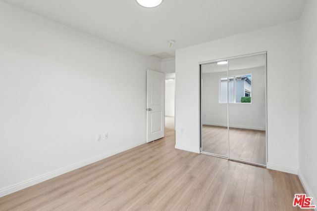 834 E 90th Street, Los Angeles CA: https://media.crmls.org/mediaz/49787218-753a-4eb8-b529-ef40213eca26.jpg