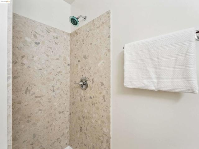 589 Evangeline Way, Hayward CA: https://media.crmls.org/mediaz/4978e331-ed83-4ea6-a50f-7a8302243287.jpg