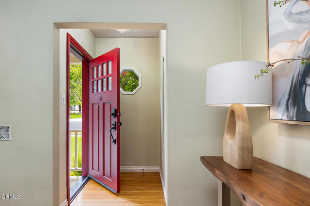 2250 Cooley Place, Pasadena CA: https://media.crmls.org/mediaz/4979c2fe-1dd0-44fa-a65e-3002194b7f0a.jpg