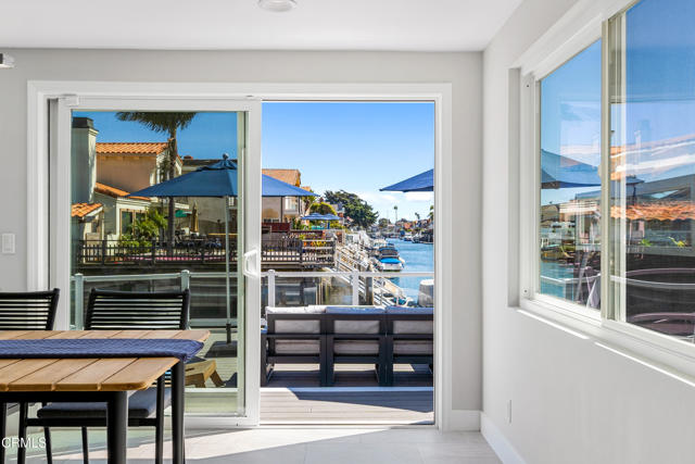 Detail Gallery Image 34 of 59 For 3810 W Hemlock St, Oxnard,  CA 93035 - 4 Beds | 4 Baths