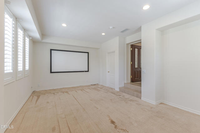 3911 Lilac Canyon Lane, Altadena CA: https://media.crmls.org/mediaz/497bf30b-a7a8-42bc-a9a5-477b6c44f028.jpg