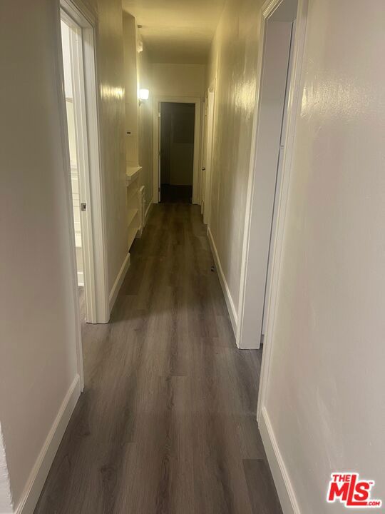 1408 2nd Avenue, Los Angeles CA: https://media.crmls.org/mediaz/497c1db8-81ad-4d6a-83f0-6f49c1d75412.jpg