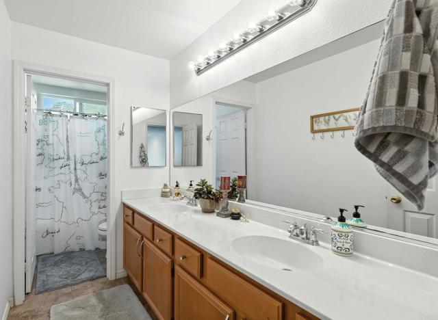701 Helmsdale Road, San Marcos CA: https://media.crmls.org/mediaz/497c45cf-5938-4a93-87d0-d36149628def.jpg