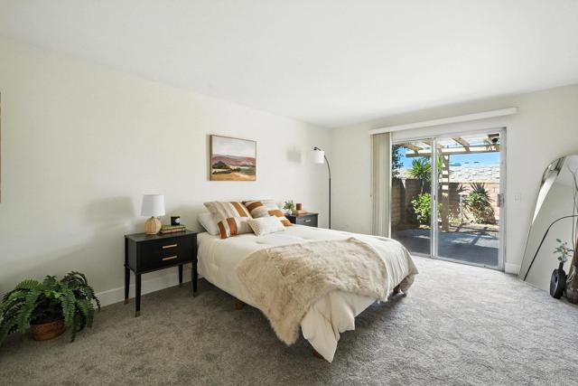 801 Caminito Azul, Carlsbad CA: https://media.crmls.org/mediaz/497c7242-4ad3-4a29-b732-822bd7bbd563.jpg