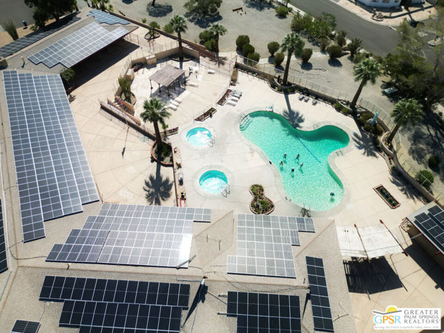 16740 Sunrise Road, Desert Hot Springs CA: https://media.crmls.org/mediaz/497dad13-3d27-43d2-be1a-55a9058a3807.jpg