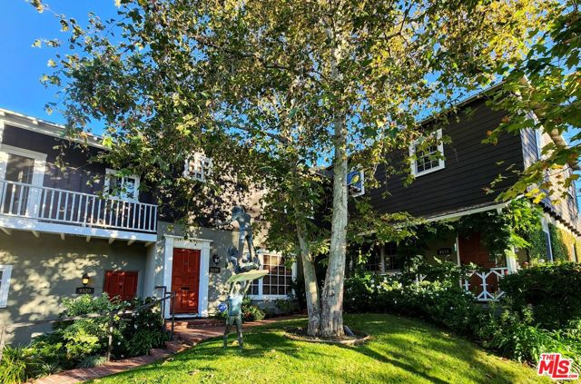 9528 W Olympic Boulevard, Beverly Hills CA: https://media.crmls.org/mediaz/4980390a-9678-4dfd-8fc0-b033f29a8b56.jpg