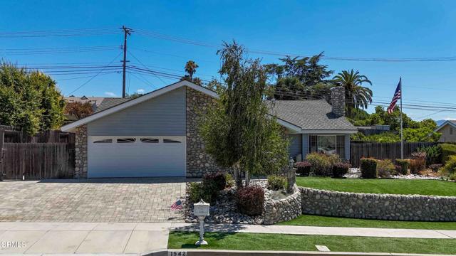1542 Uppingham Drive, Thousand Oaks CA: https://media.crmls.org/mediaz/4980f047-3665-4f04-89f2-2de821ec19e8.jpg